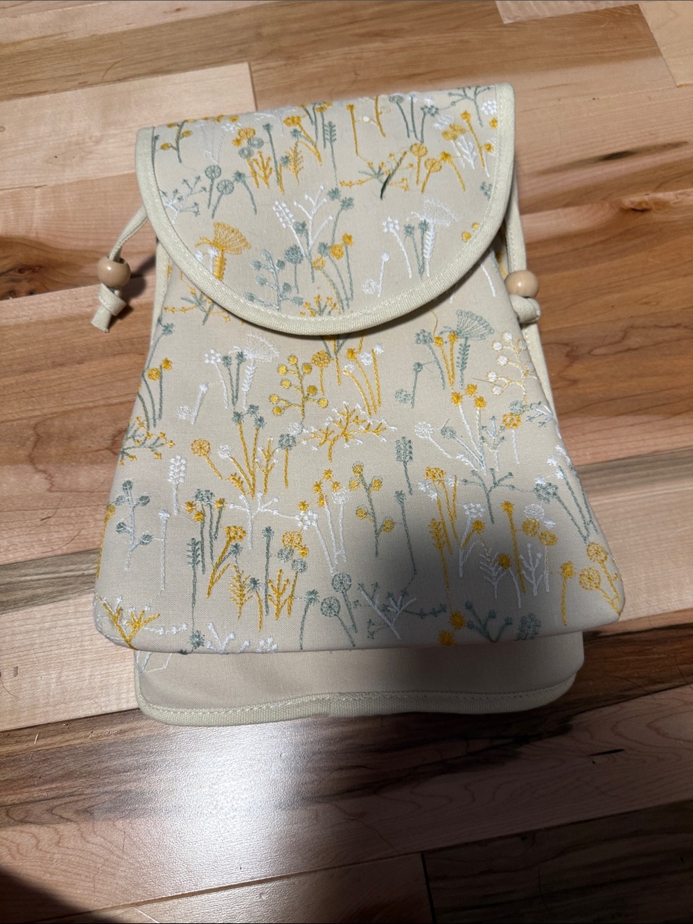 Floral Embroidered Cream Women’s Crossbody Bag
